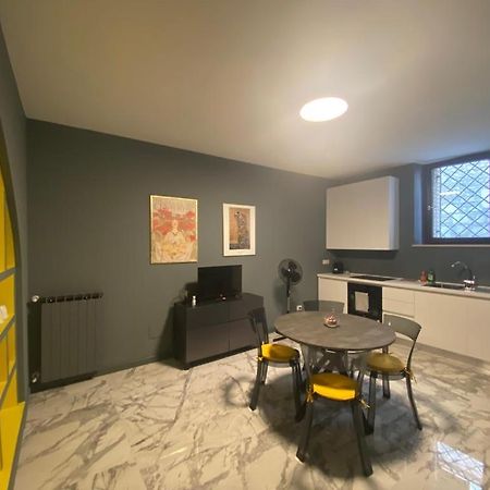 Modern City Center Apartment Benevento Exterior foto